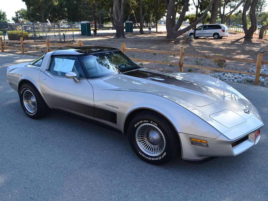 New Arrival at Corvette Mike!  1982 Chevrolet Corvette Collector Edition Coupe Silver Beige