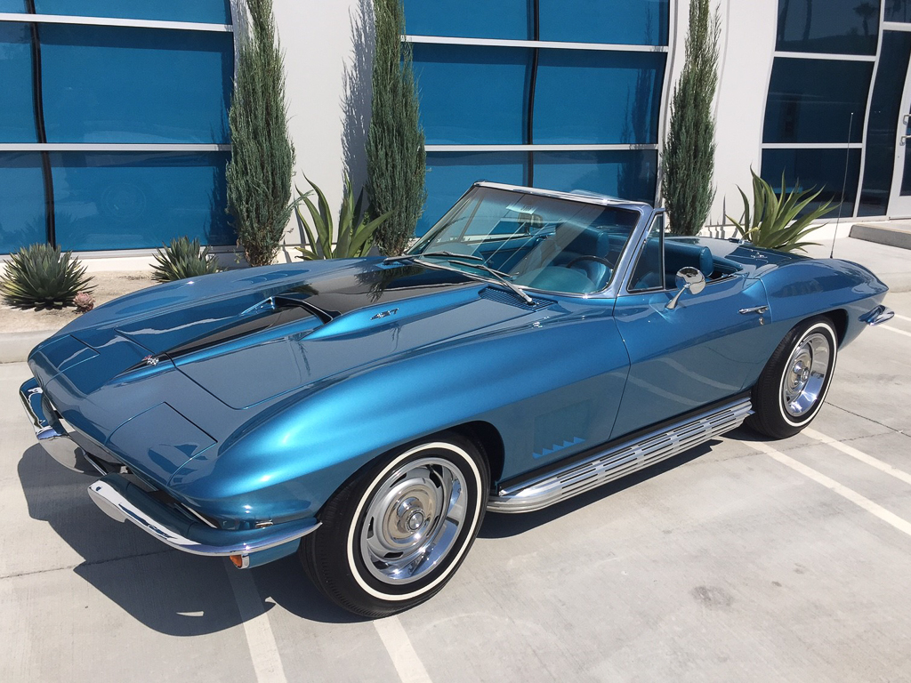 1967_chevrolet_corvette_2437_1