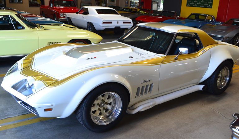 1968 white corvette conv race car 1