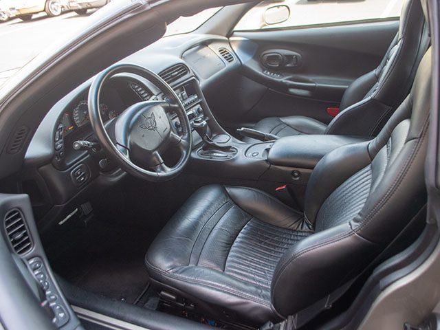 2002 pewter corvette coupe interior 1