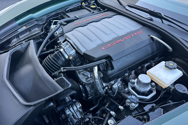 2014 Lime Rock Green Corvette Convertible engine